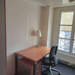 Bureau privé 8 m² 1 poste Coworking Rue Cambon Paris 75001 - photo 2